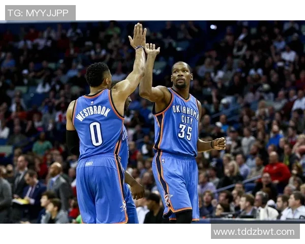 杜兰特与教练激烈争执冲突升级 球队内部矛盾浮出水面